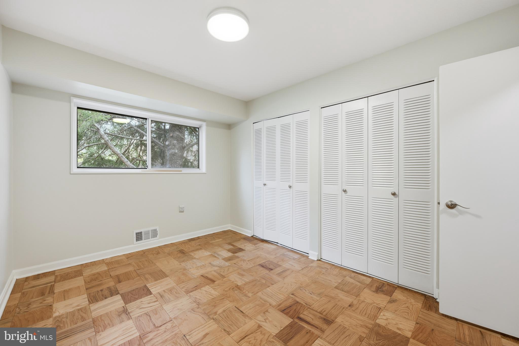 PARKSIDE CONDOMINIUMS - Residential