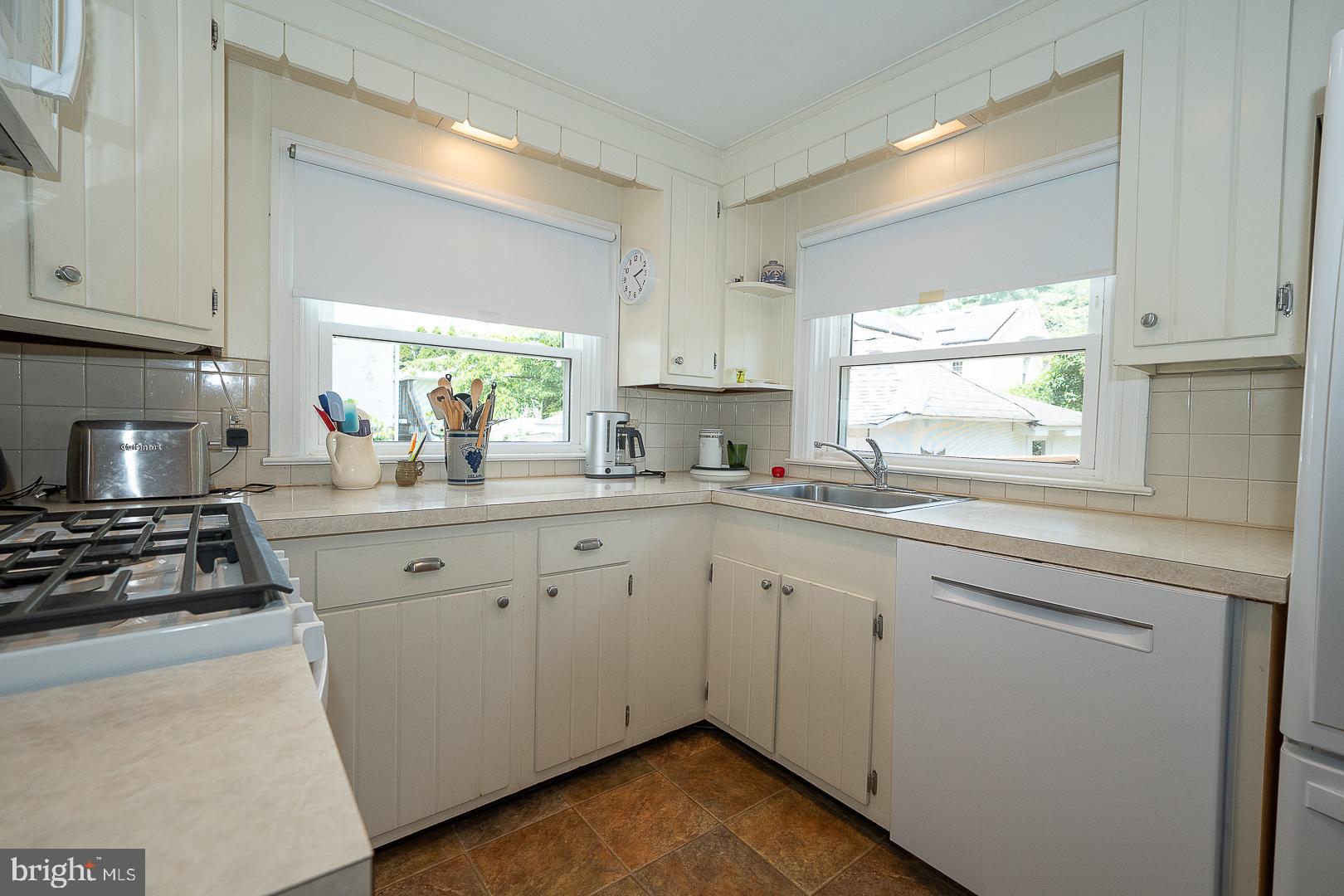 ARDMORE PARK - Residential