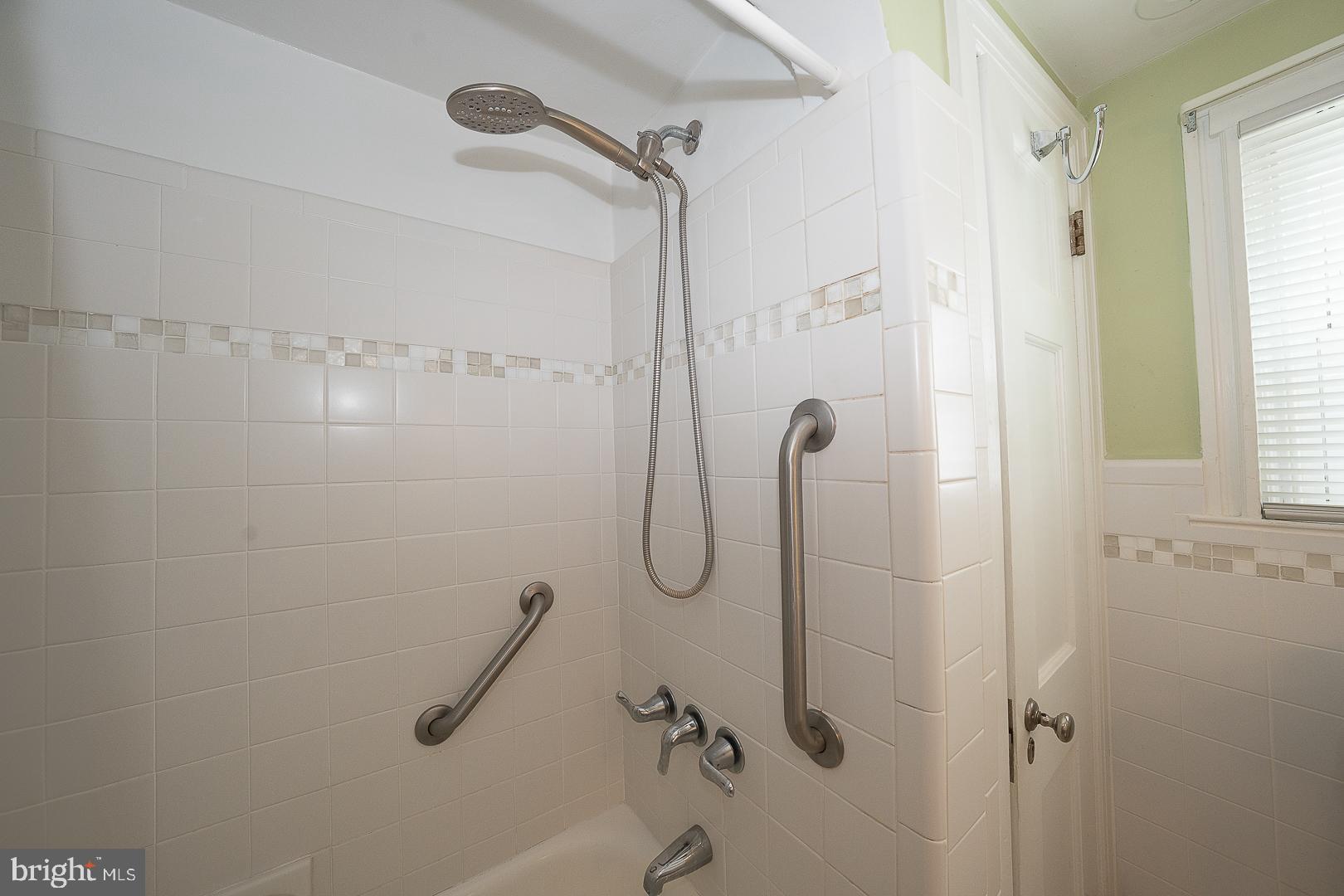 ARDMORE PARK - Residential