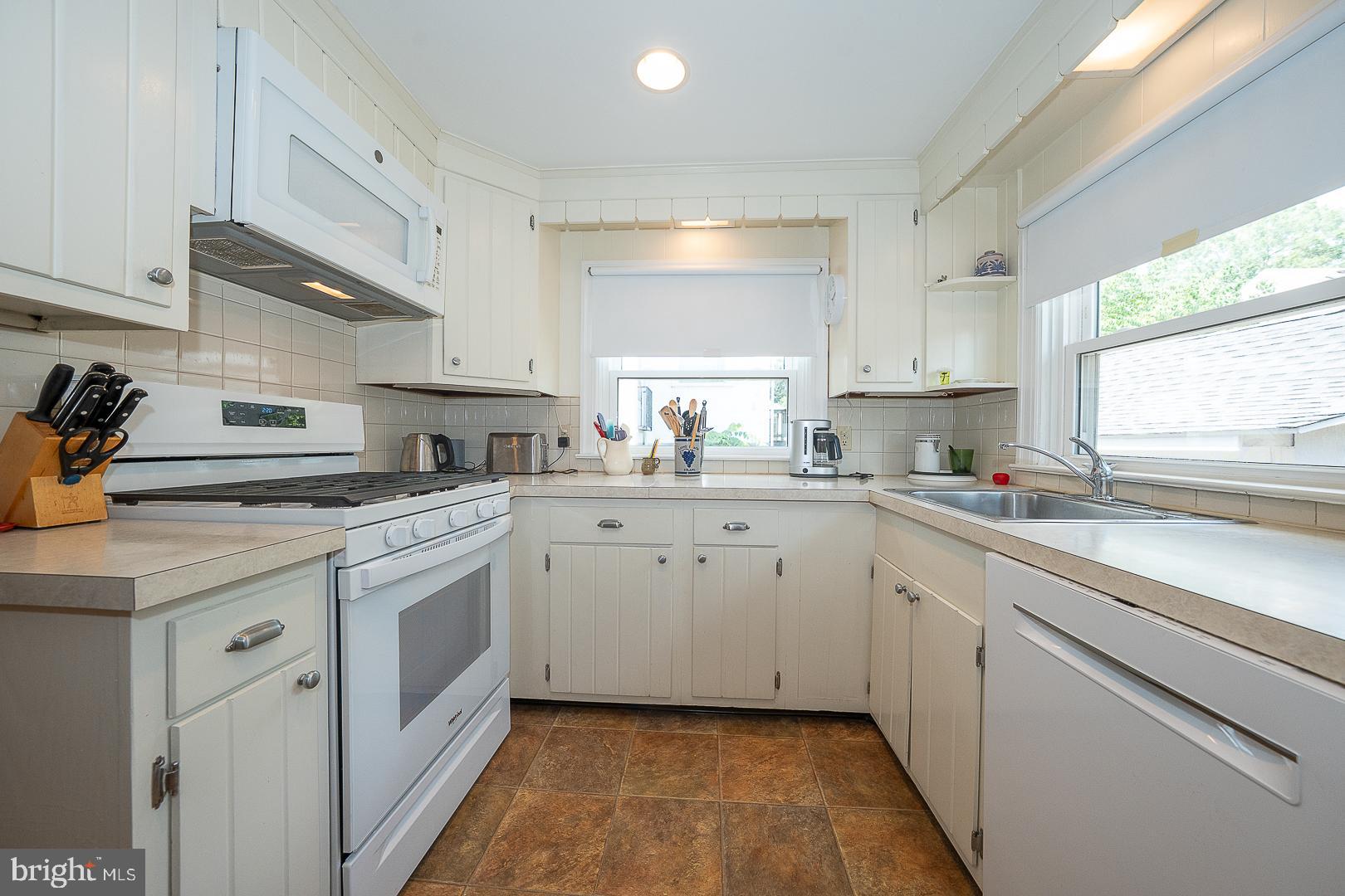 ARDMORE PARK - Residential