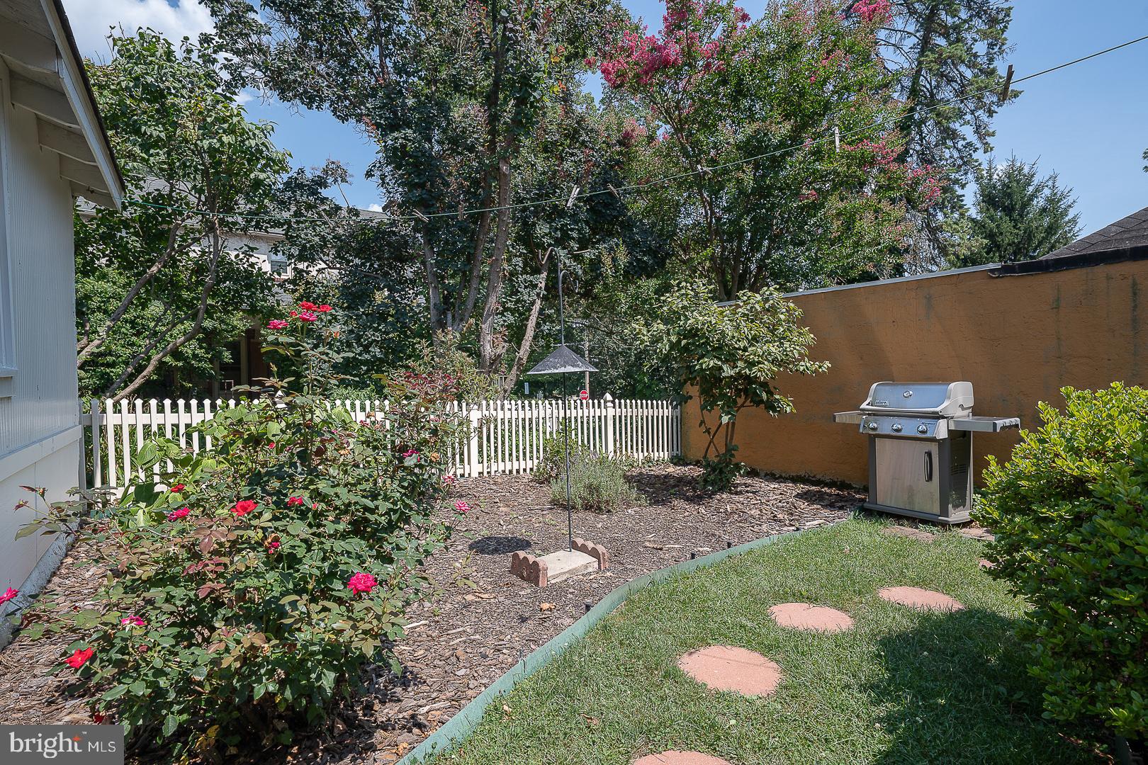 ARDMORE PARK - Residential