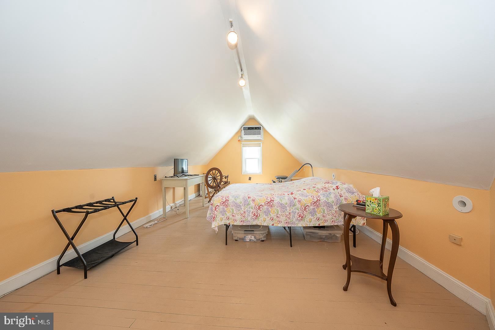 ARDMORE PARK - Residential