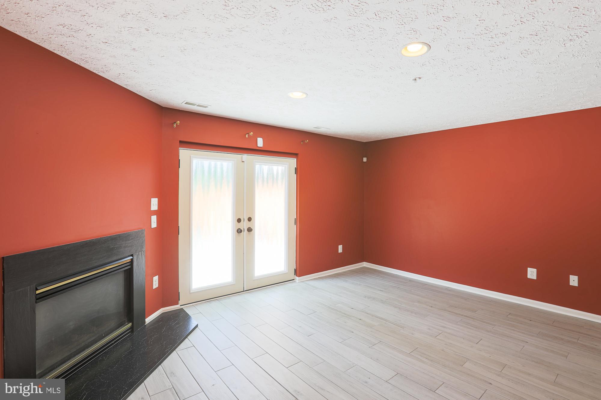 CLAYBROOKE - Residential