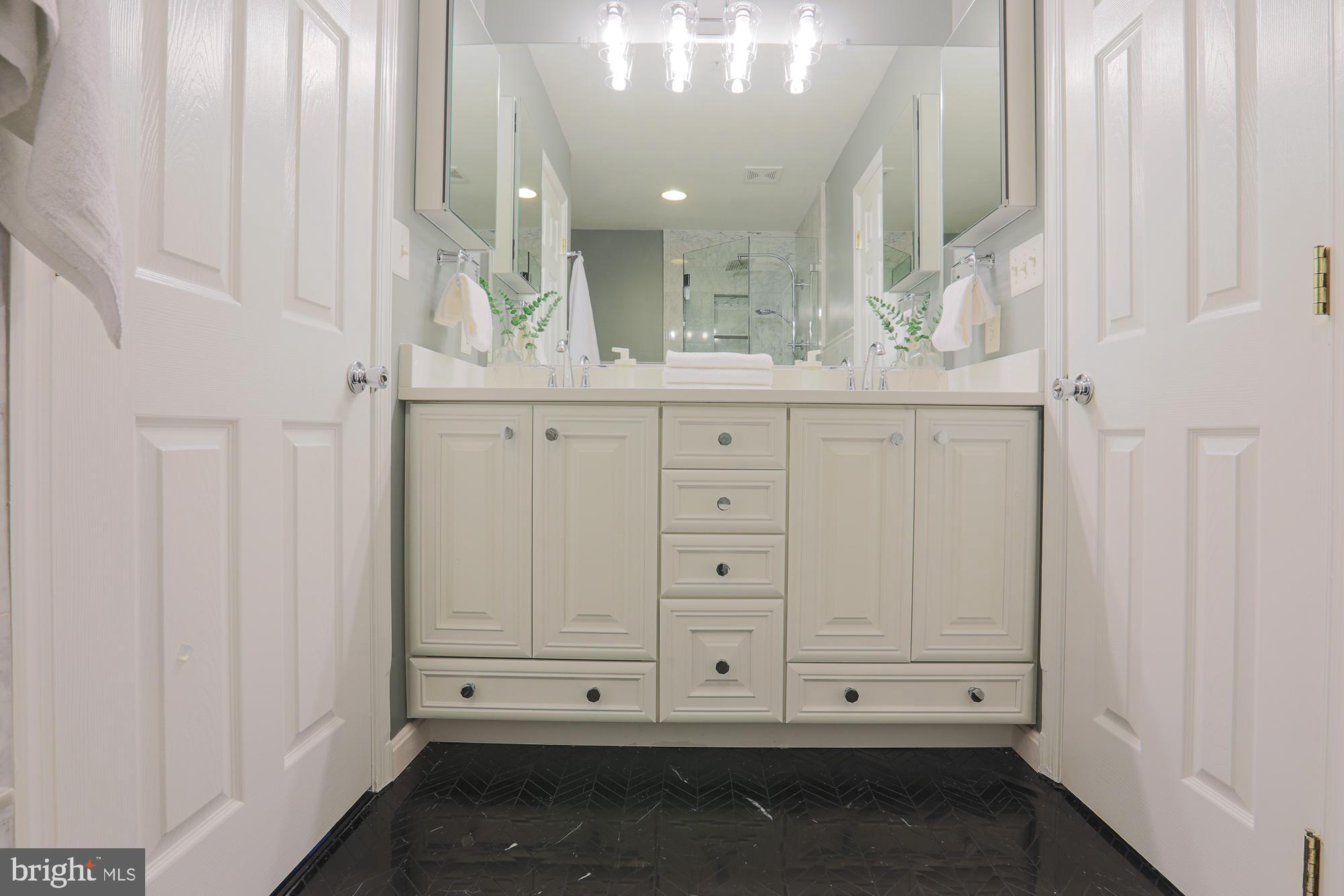 CLAYBROOKE - Residential