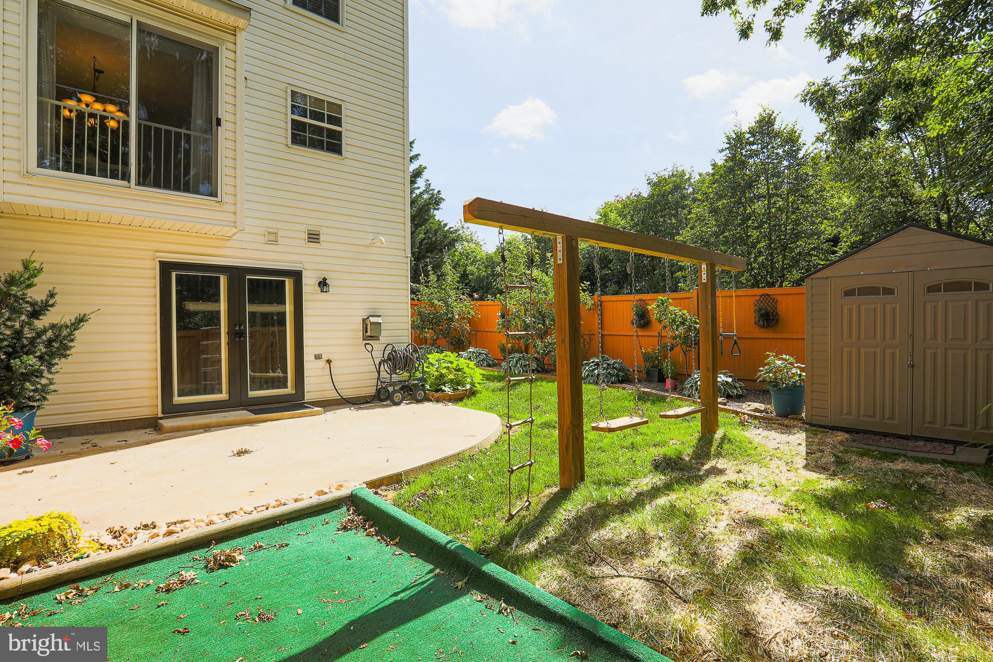 CLAYBROOKE - Residential