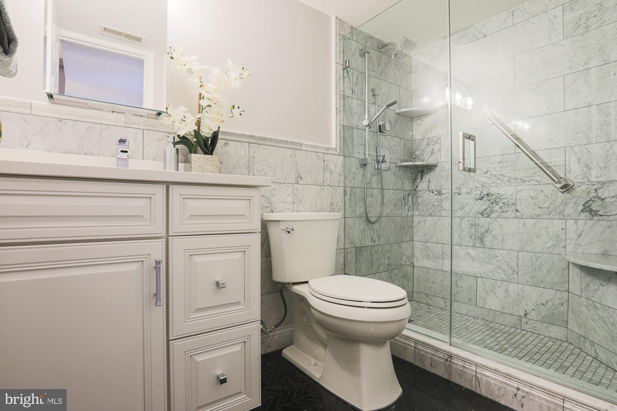 CLAYBROOKE - Residential