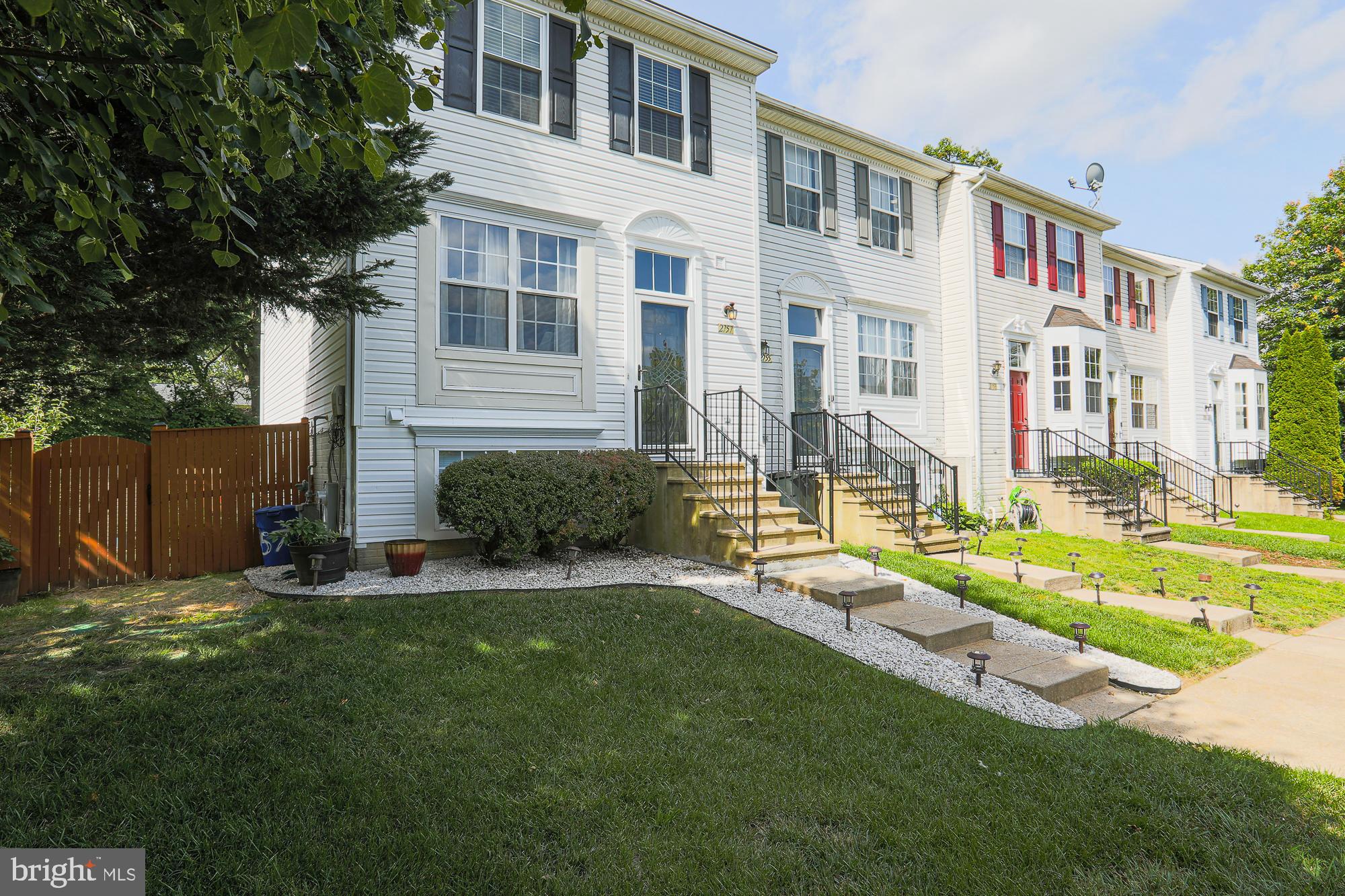 CLAYBROOKE - Residential