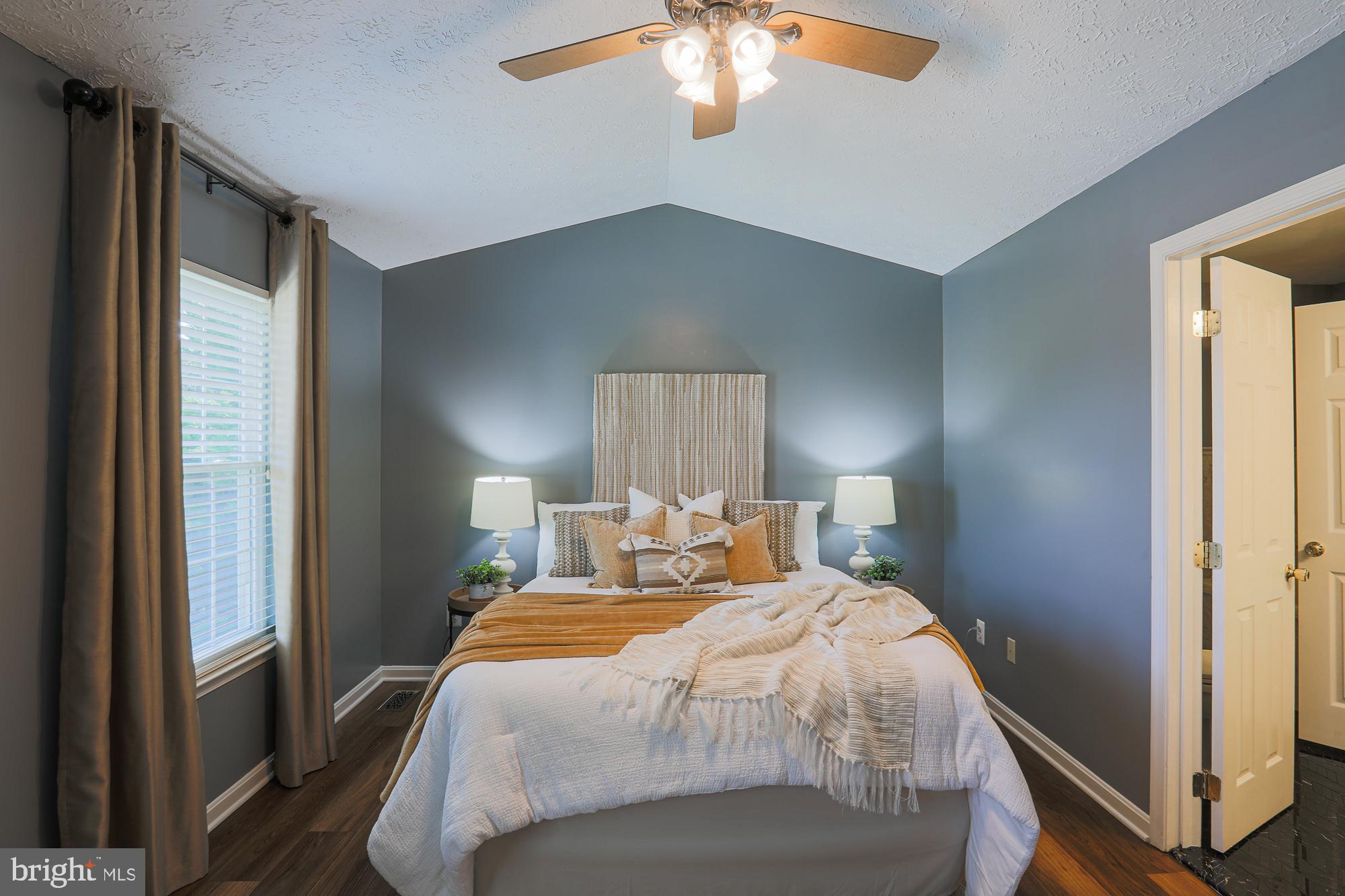 CLAYBROOKE - Residential