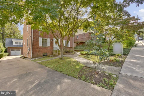 2431 N Utah Street, Arlington, VA 22207 - #: VAAR2080380