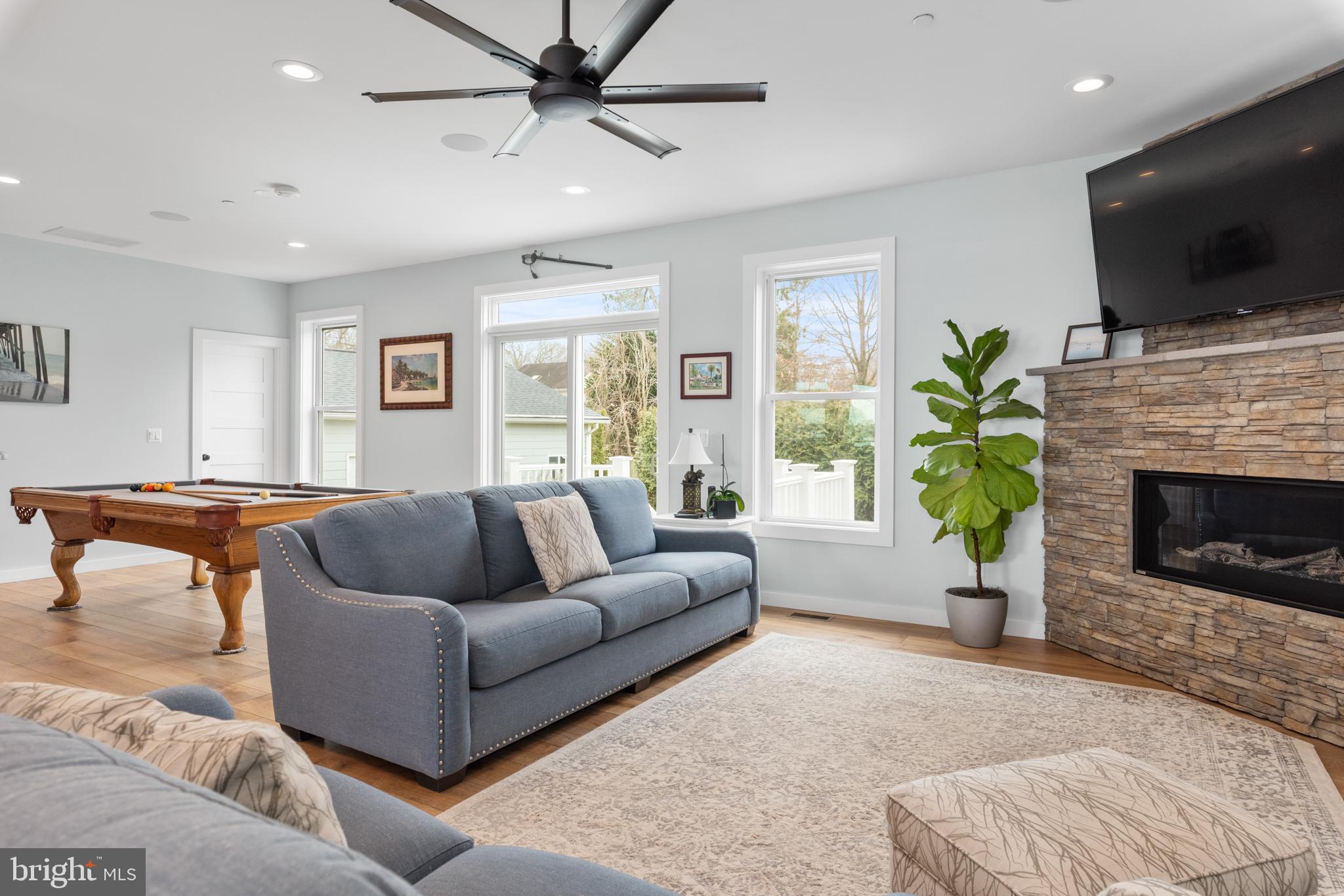 BACK BAY BEACH - Residential