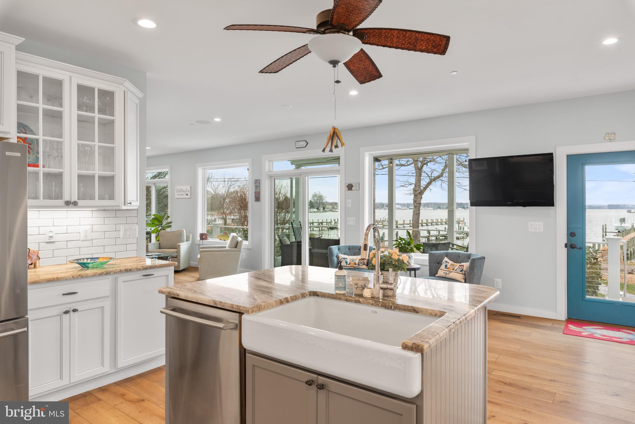 BACK BAY BEACH - Residential