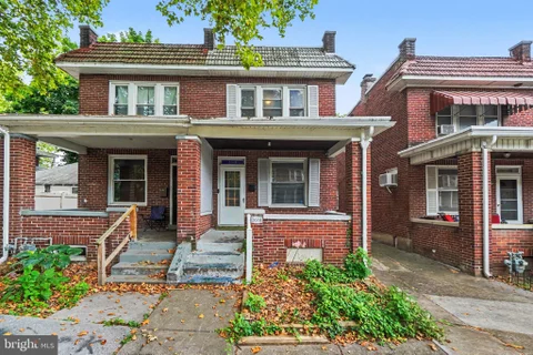 MLS: PADA2062862