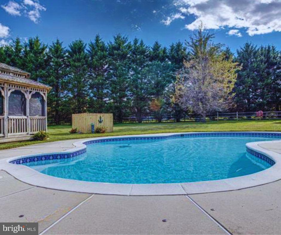 665 OTTER CREEK ROAD