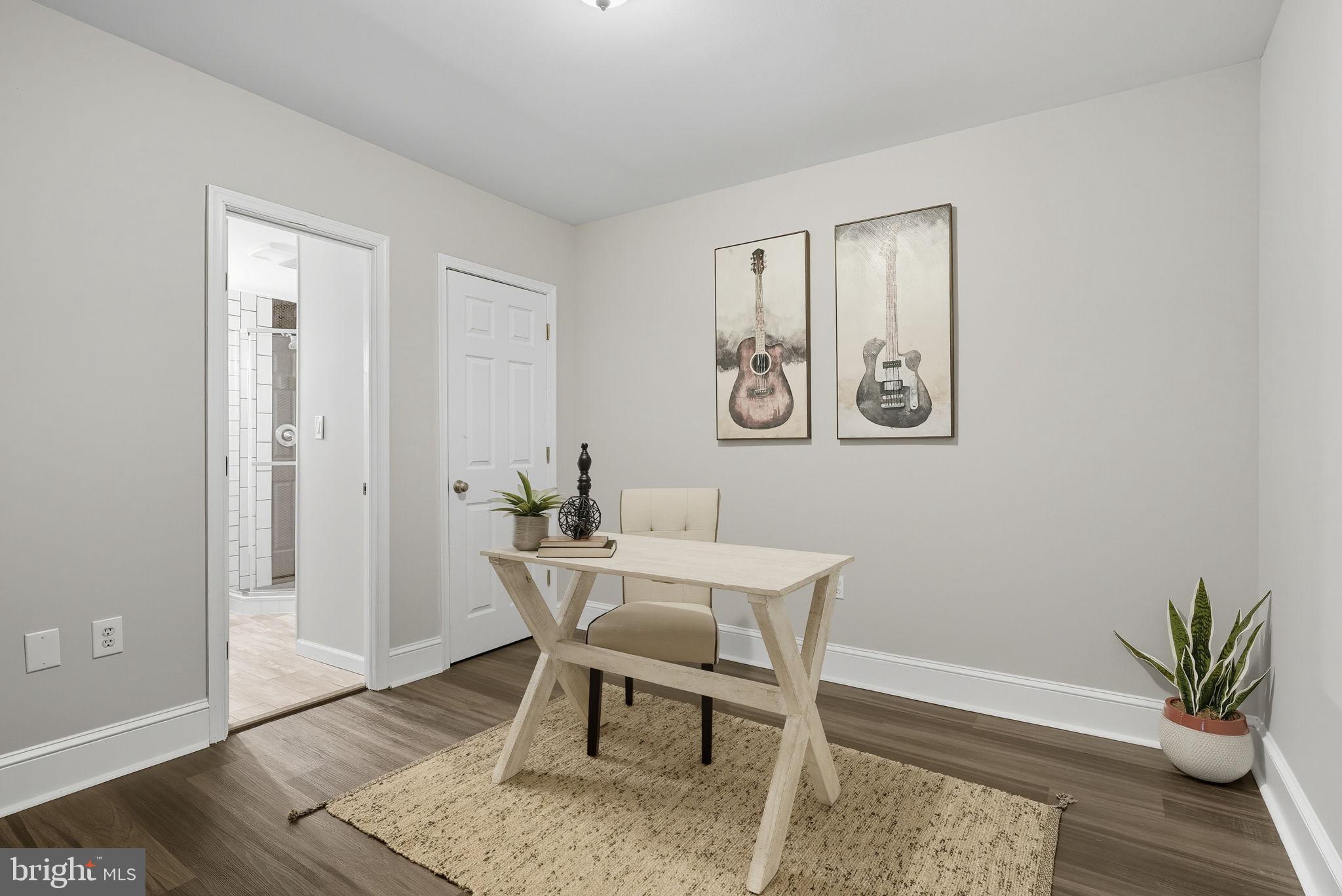 KEYS AND RUSSELL - Residential