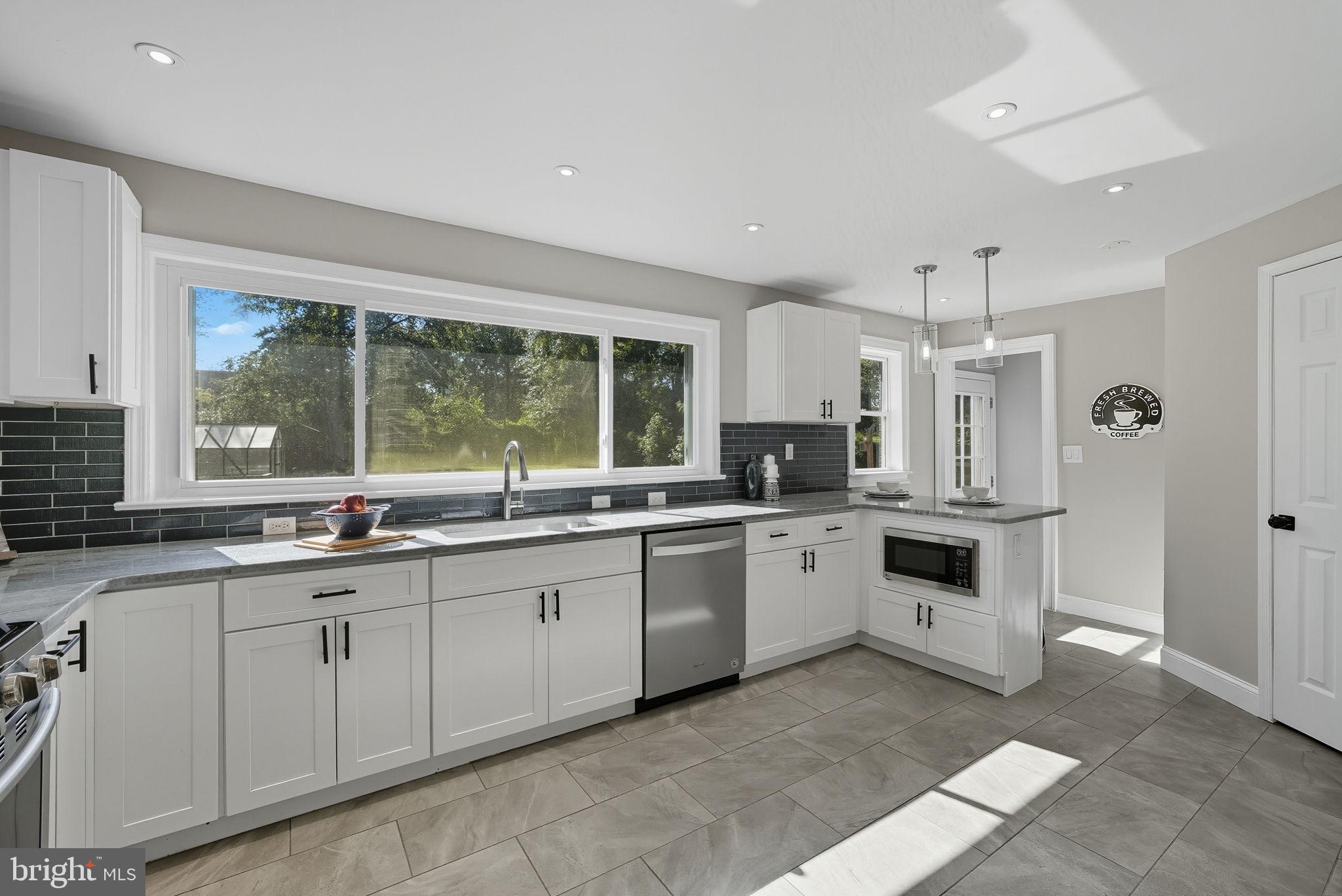 KEYS AND RUSSELL - Residential