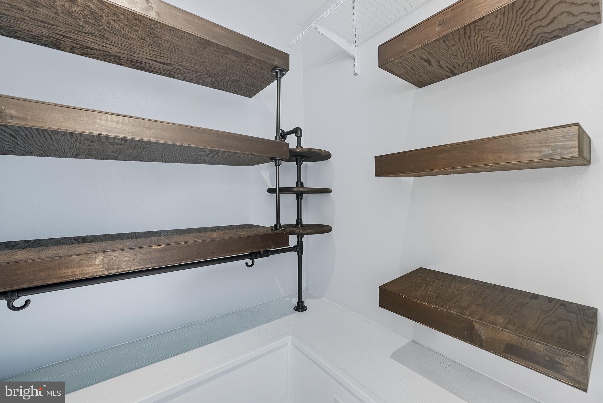 KEYS AND RUSSELL - Residential