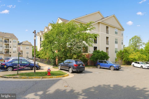 Photo of 11320 Aristotle Drive #4-308, FAIRFAX, VA 22030 (MLS # VAFX2338272)