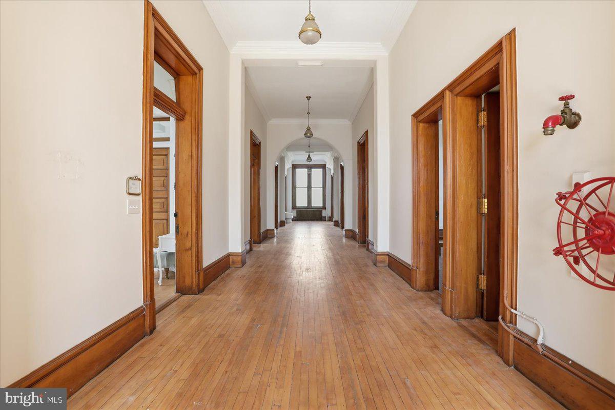 MARTINSBURG CITY - Commercial Sale