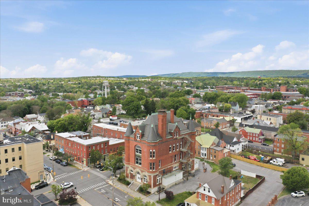 MARTINSBURG CITY - Commercial Sale