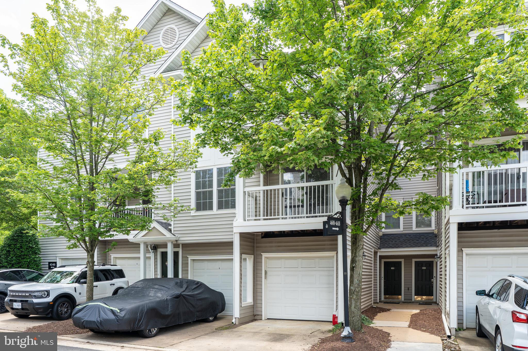 4618 SUPERIOR SQUARE 4618