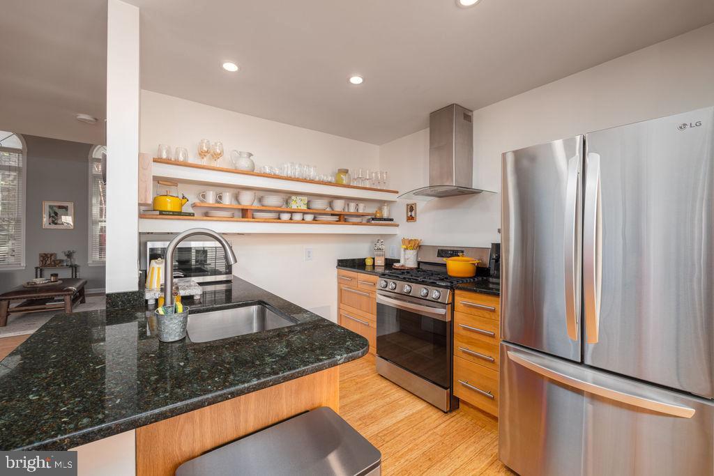 STONEGATE - Residential