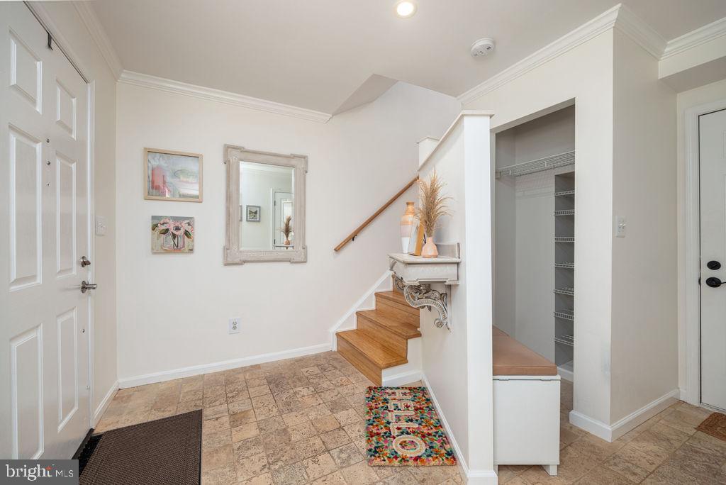 STONEGATE - Residential