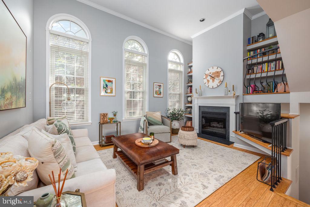 STONEGATE - Residential