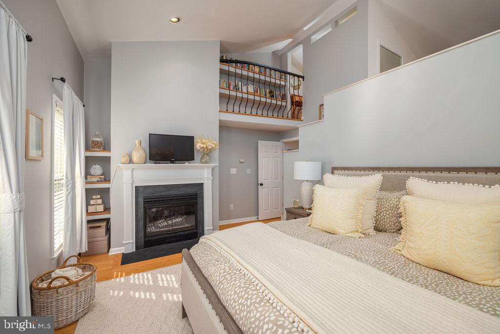 STONEGATE - Residential