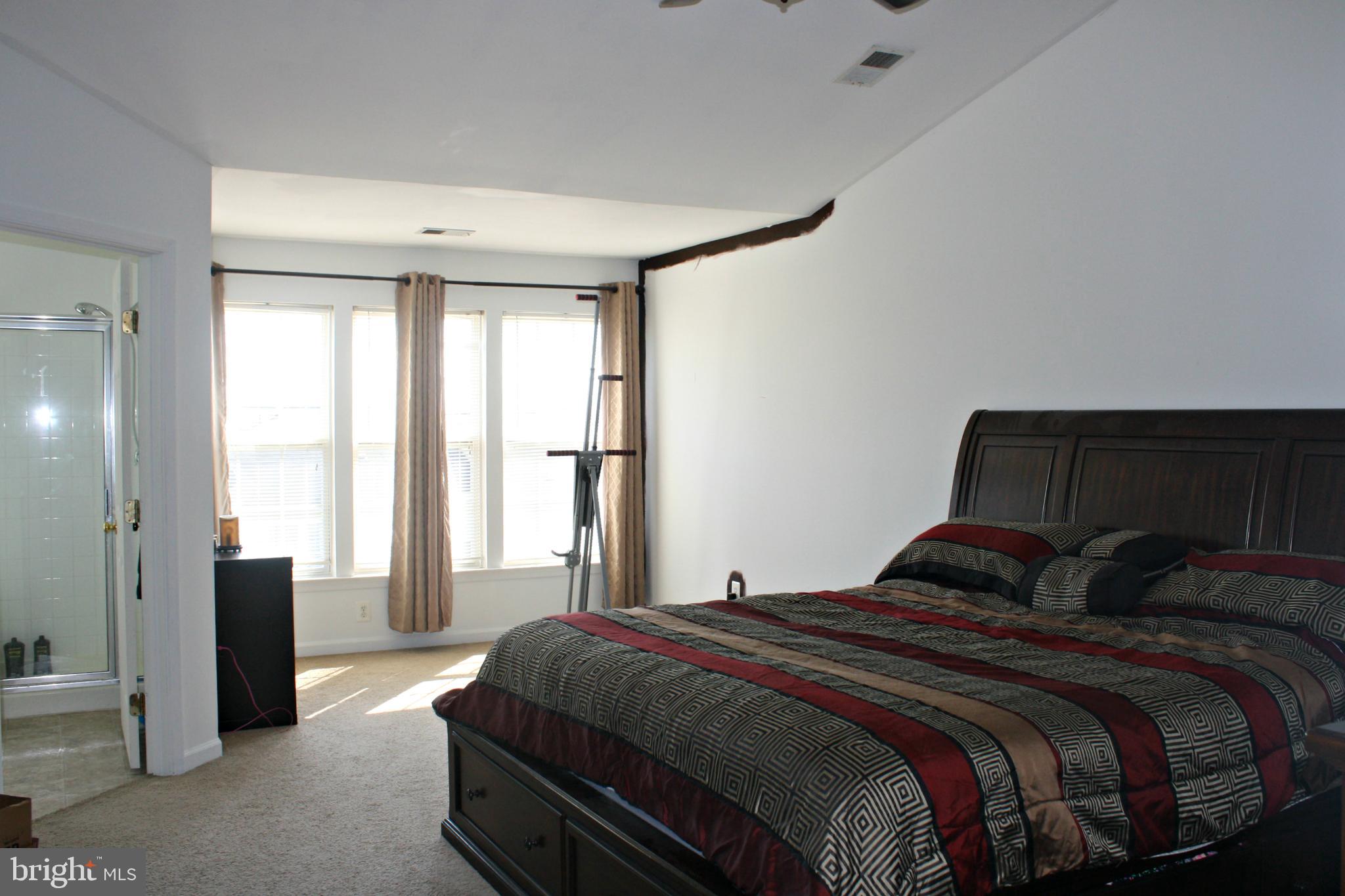 LAKELAND PLACE - Residential