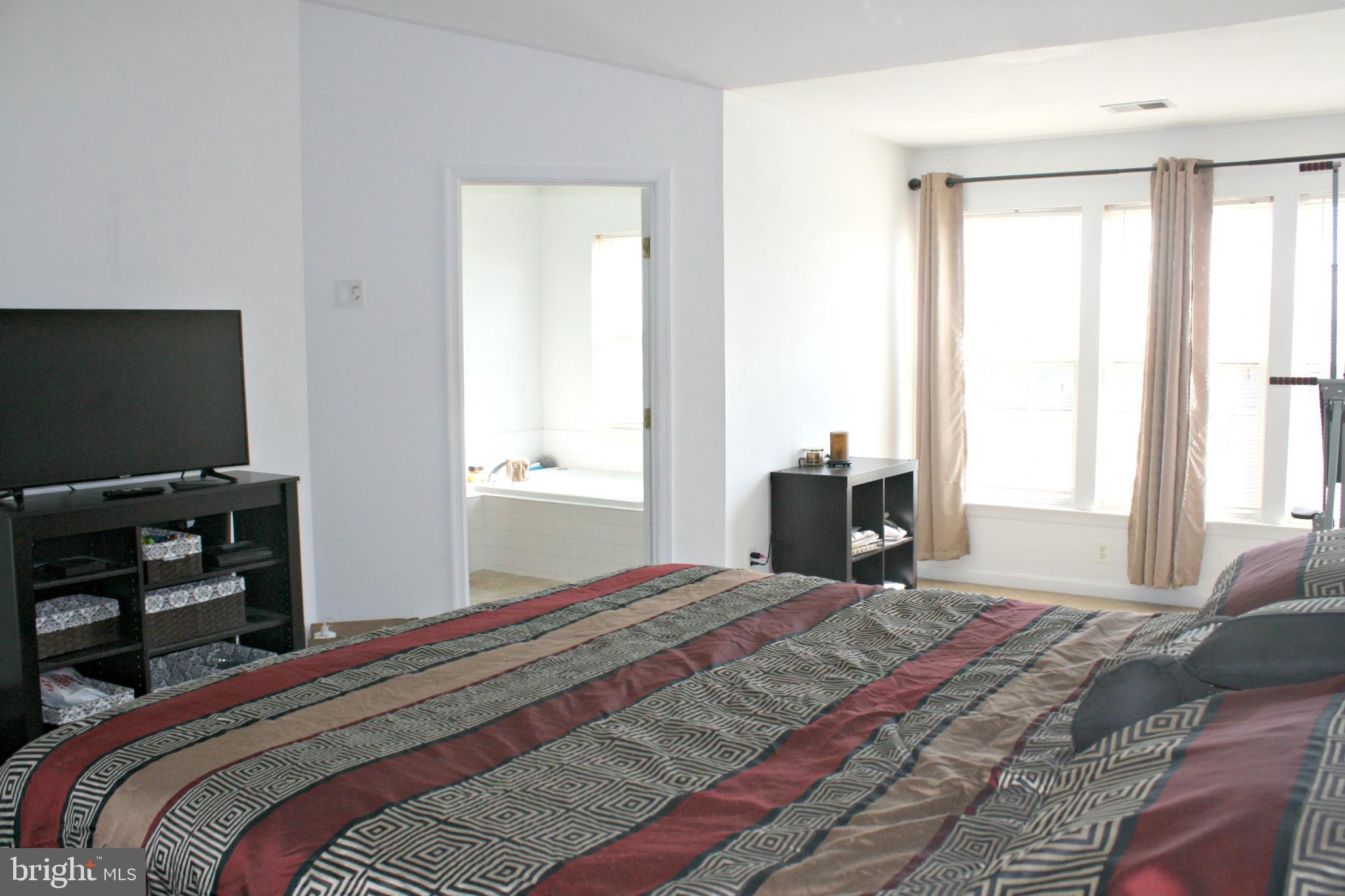 LAKELAND PLACE - Residential