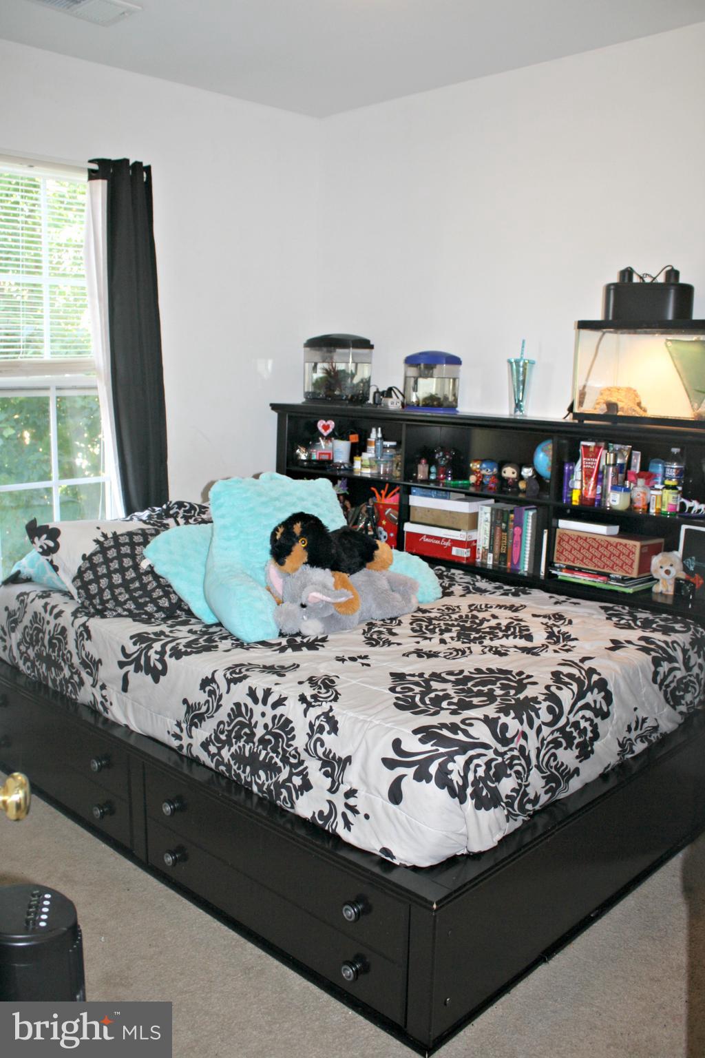 LAKELAND PLACE - Residential