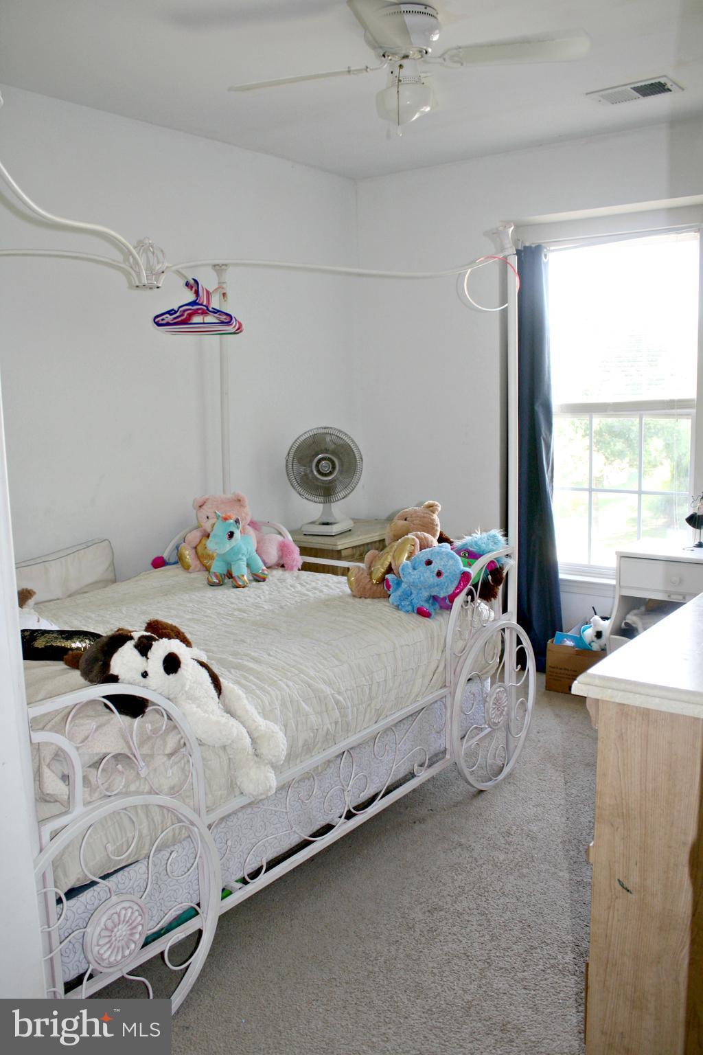 LAKELAND PLACE - Residential