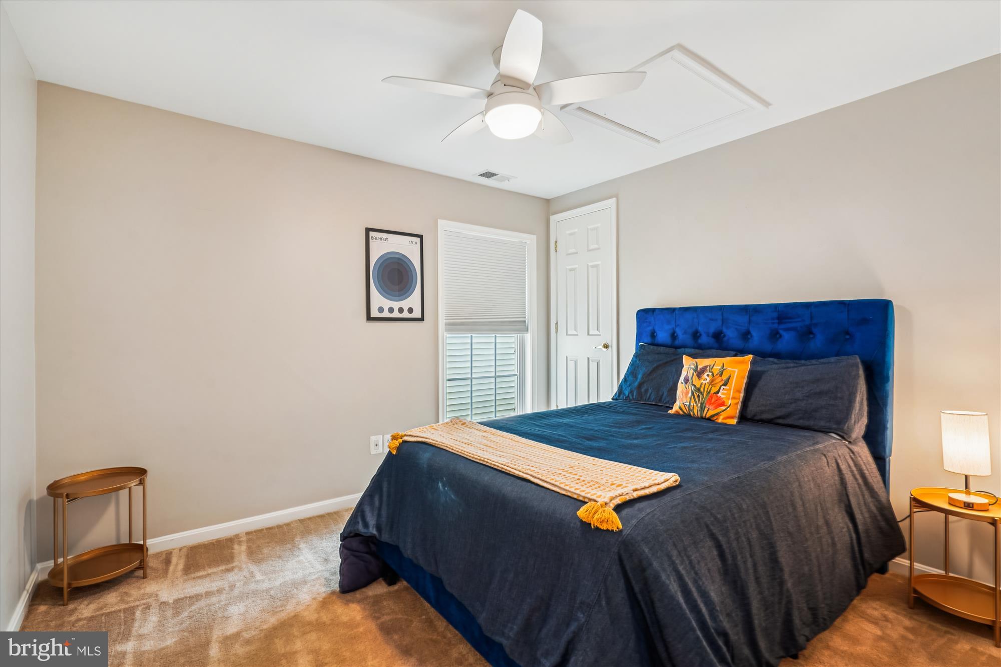 GROVETON WOODS - Residential