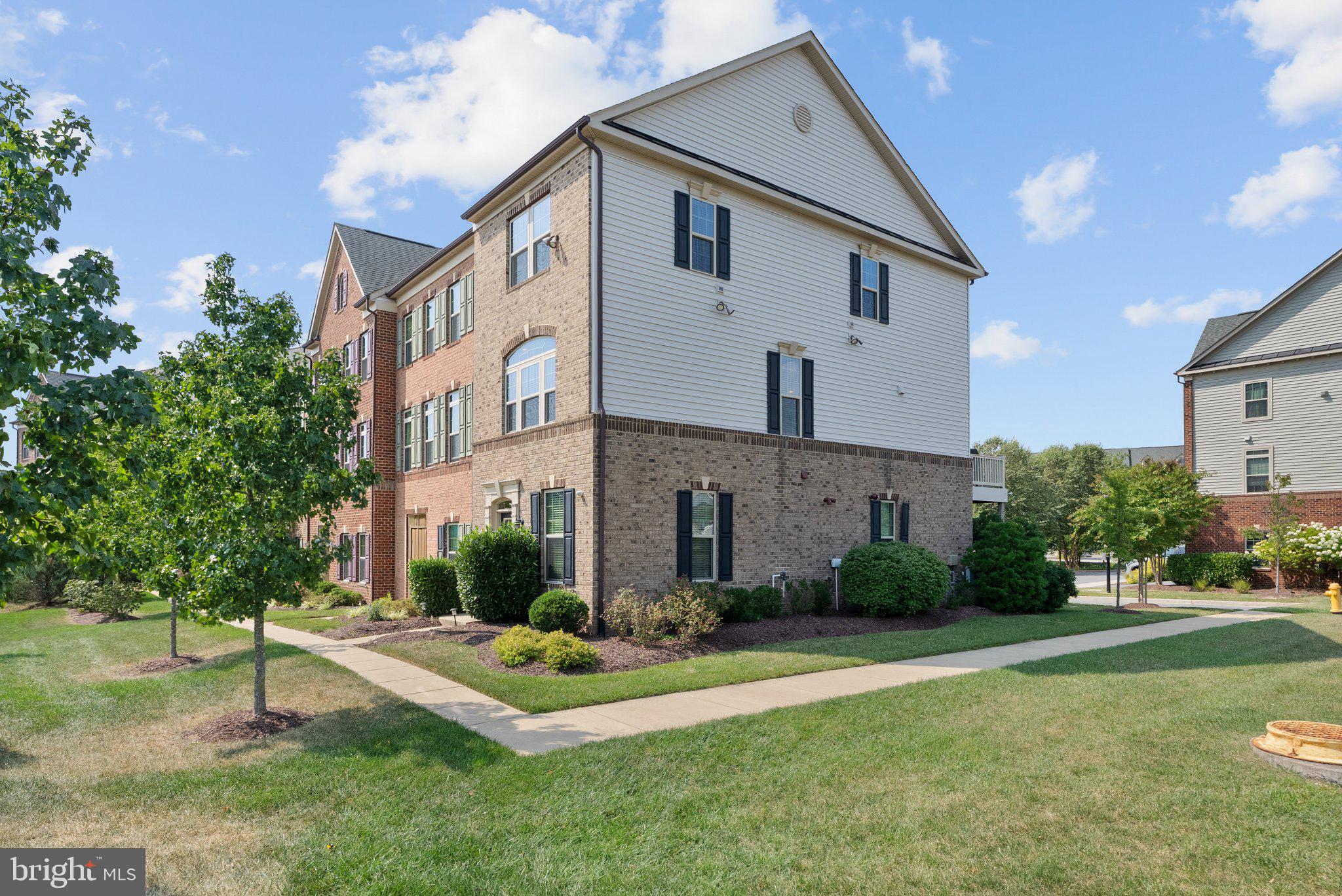 2905 MIDDLEHAM COURT