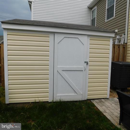 WILLOW BEND - Residential Lease