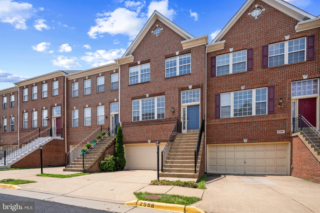 Photo of 2598 Logan Wood Drive, HERNDON, VA 20171 (MLS # VAFX2328618)