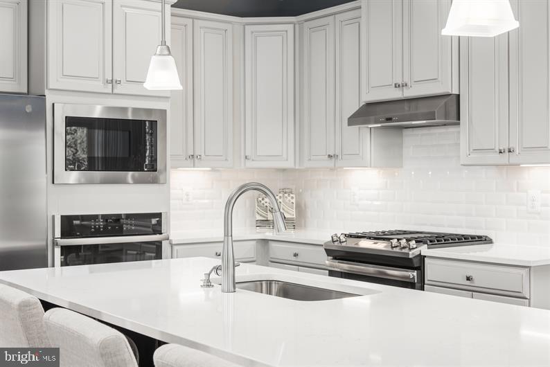 BLUE RIDGE PARK - Residential