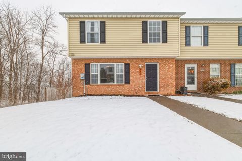 Townhouse For Sale - 501 Emily Lane<br/> Frederick County, WINCHESTER, VA 22602