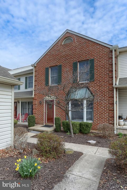 Townhouse For Sale - 2039 Raleigh Road<br/> HUMMELSTOWN, PA 17036