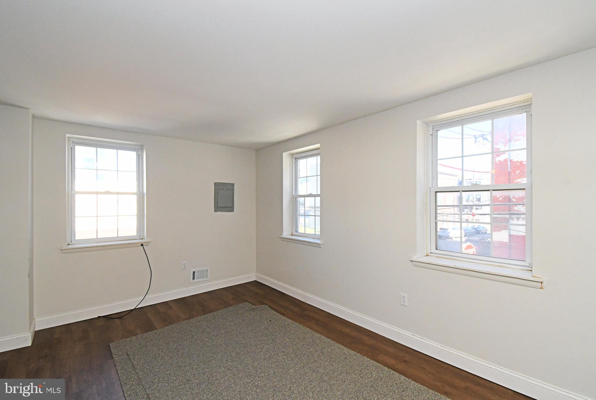 OLDE KENSINGTON - Residential Lease