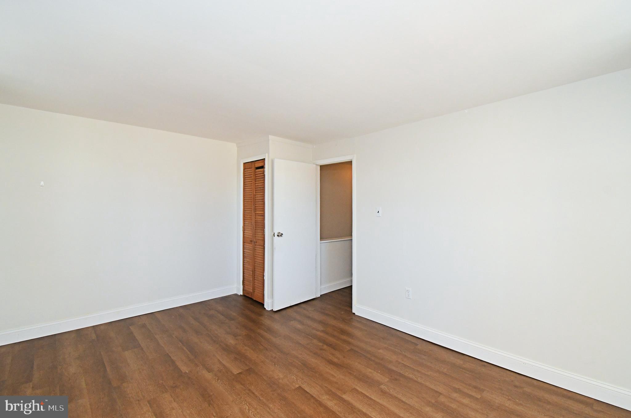 OLDE KENSINGTON - Residential Lease