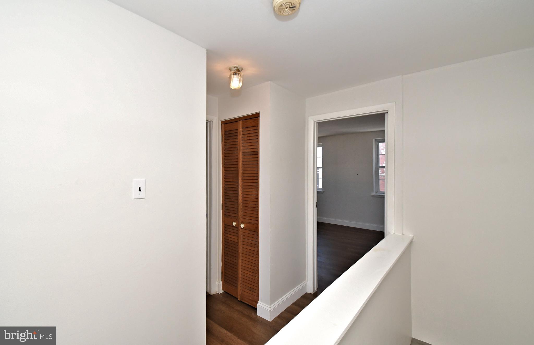 OLDE KENSINGTON - Residential Lease