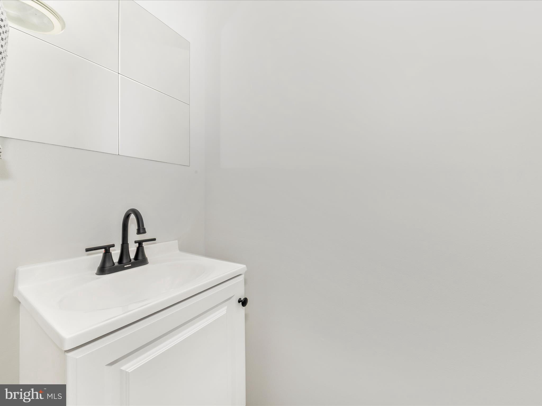 LAKELAND PLACE - Residential