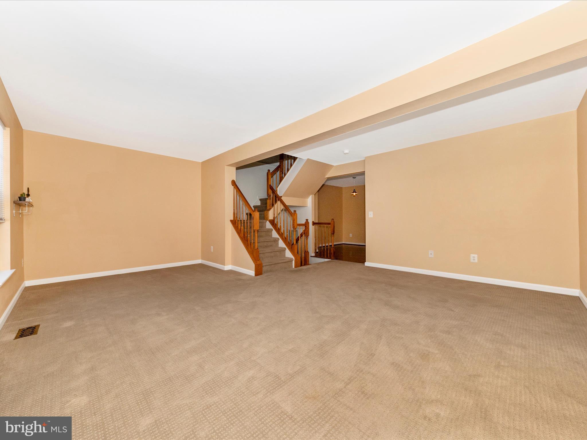 LAKELAND PLACE - Residential