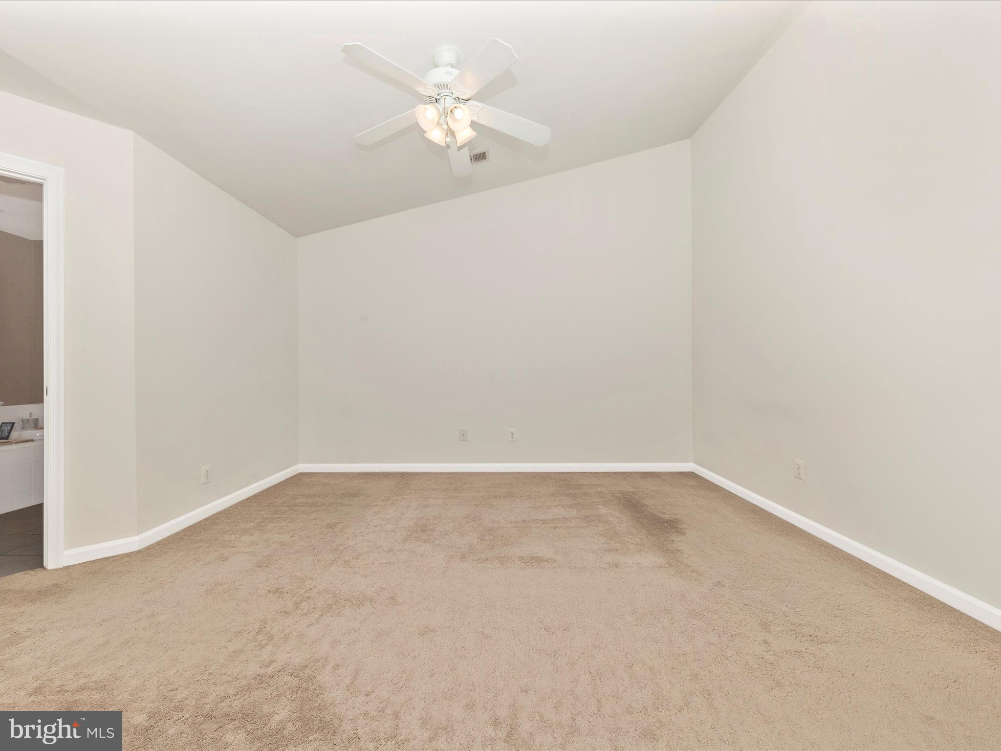 LAKELAND PLACE - Residential