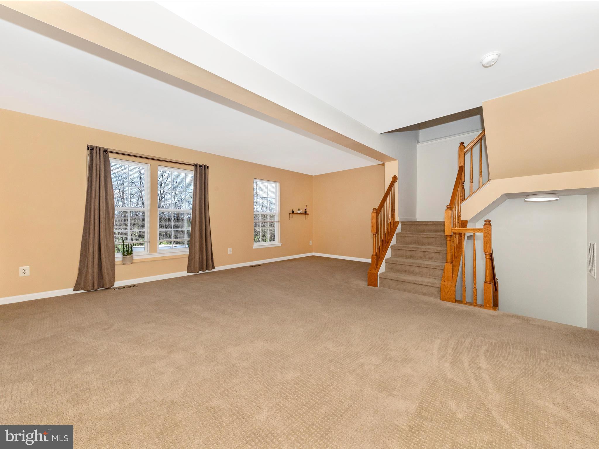 LAKELAND PLACE - Residential