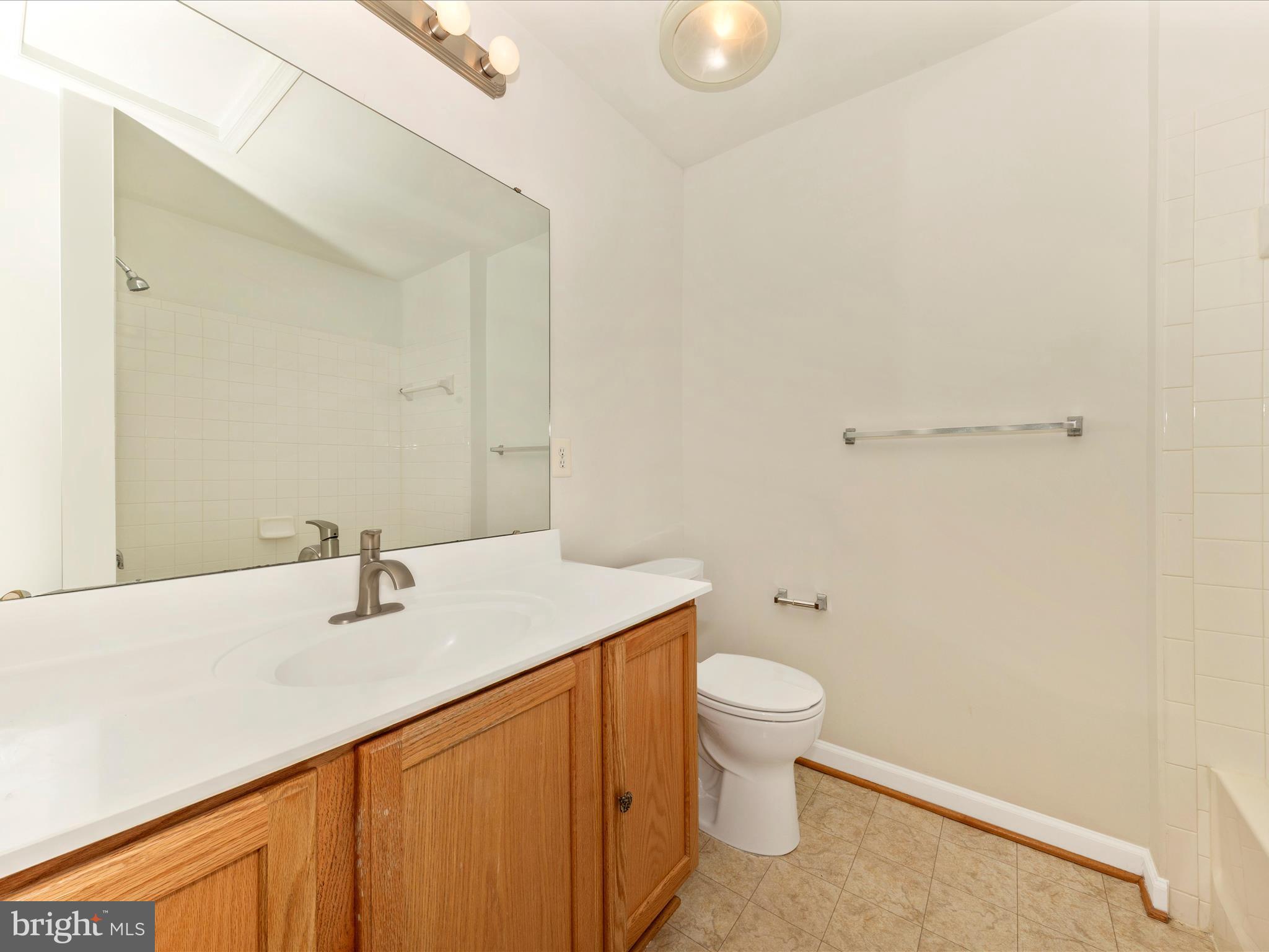 LAKELAND PLACE - Residential