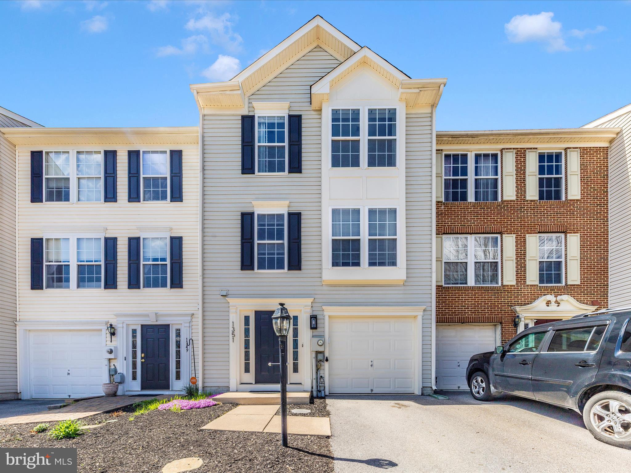 LAKELAND PLACE - Residential