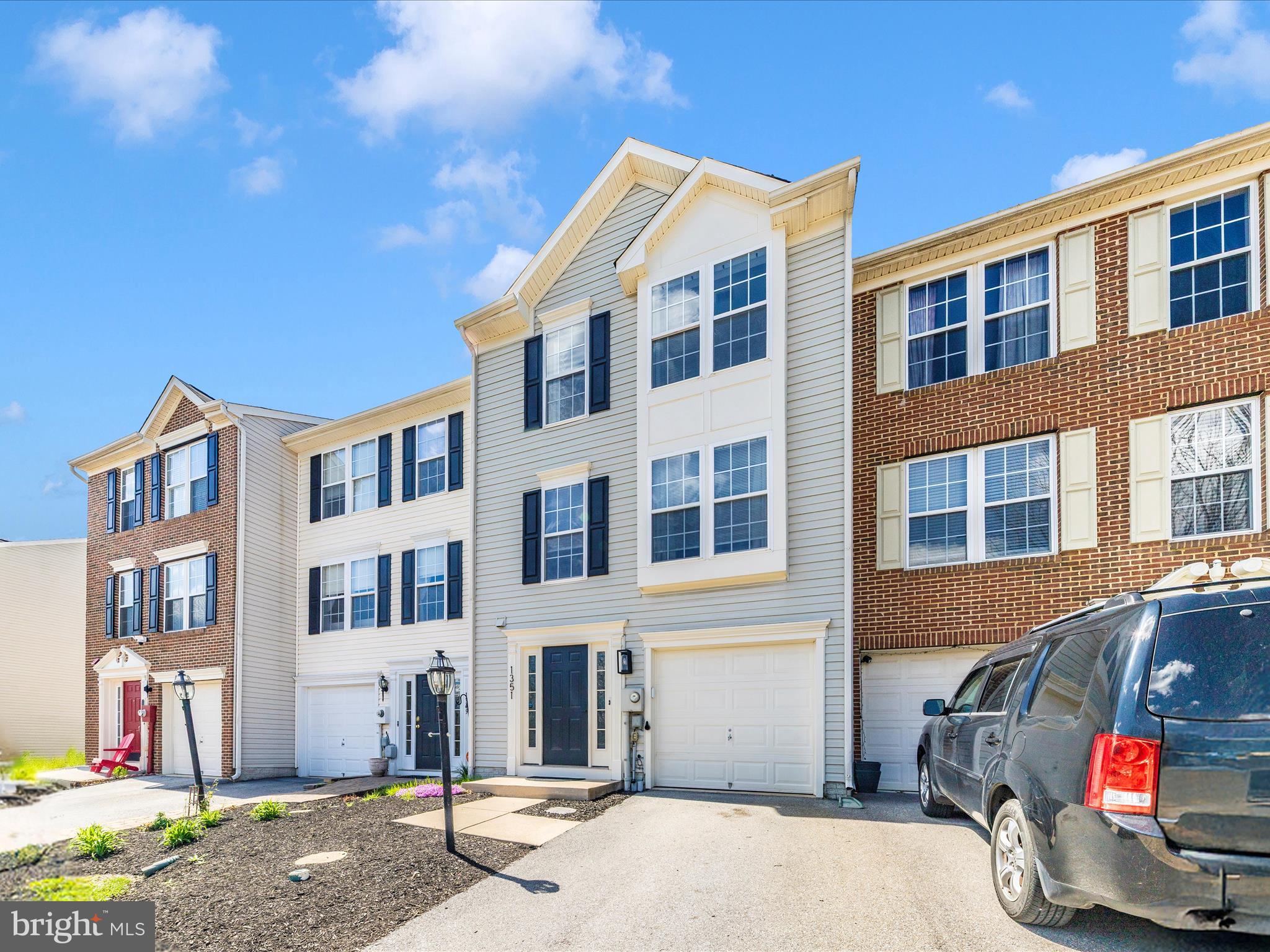 LAKELAND PLACE - Residential