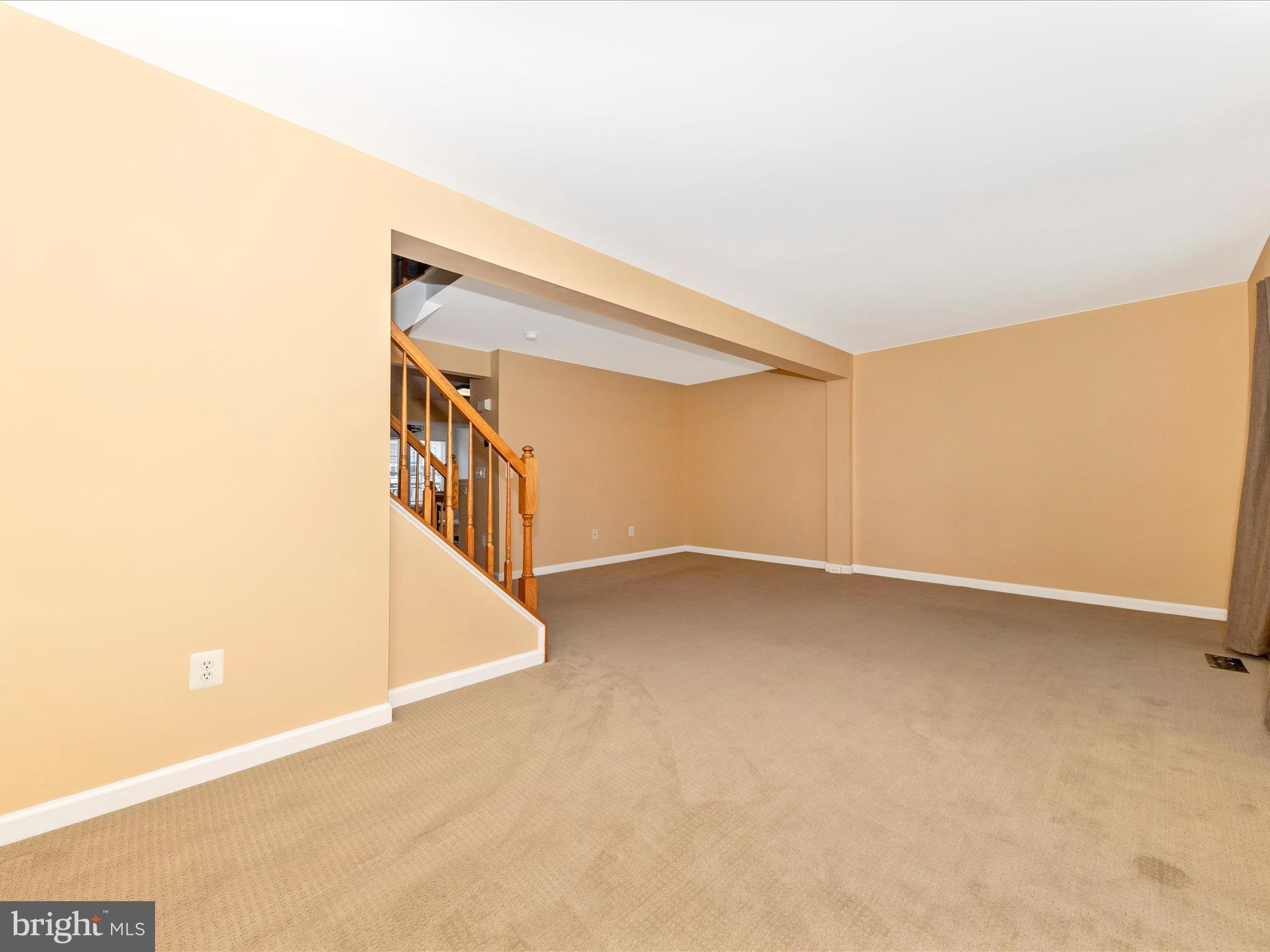 LAKELAND PLACE - Residential